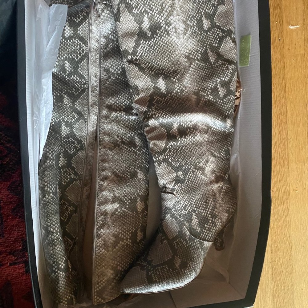Eloquii tall snakeskin boots with extended calf SIZE 8.
